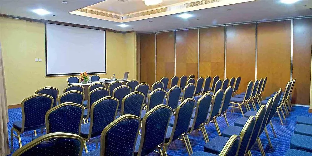 Chelsea Gardens Hotel Apartment Dubai 4*,