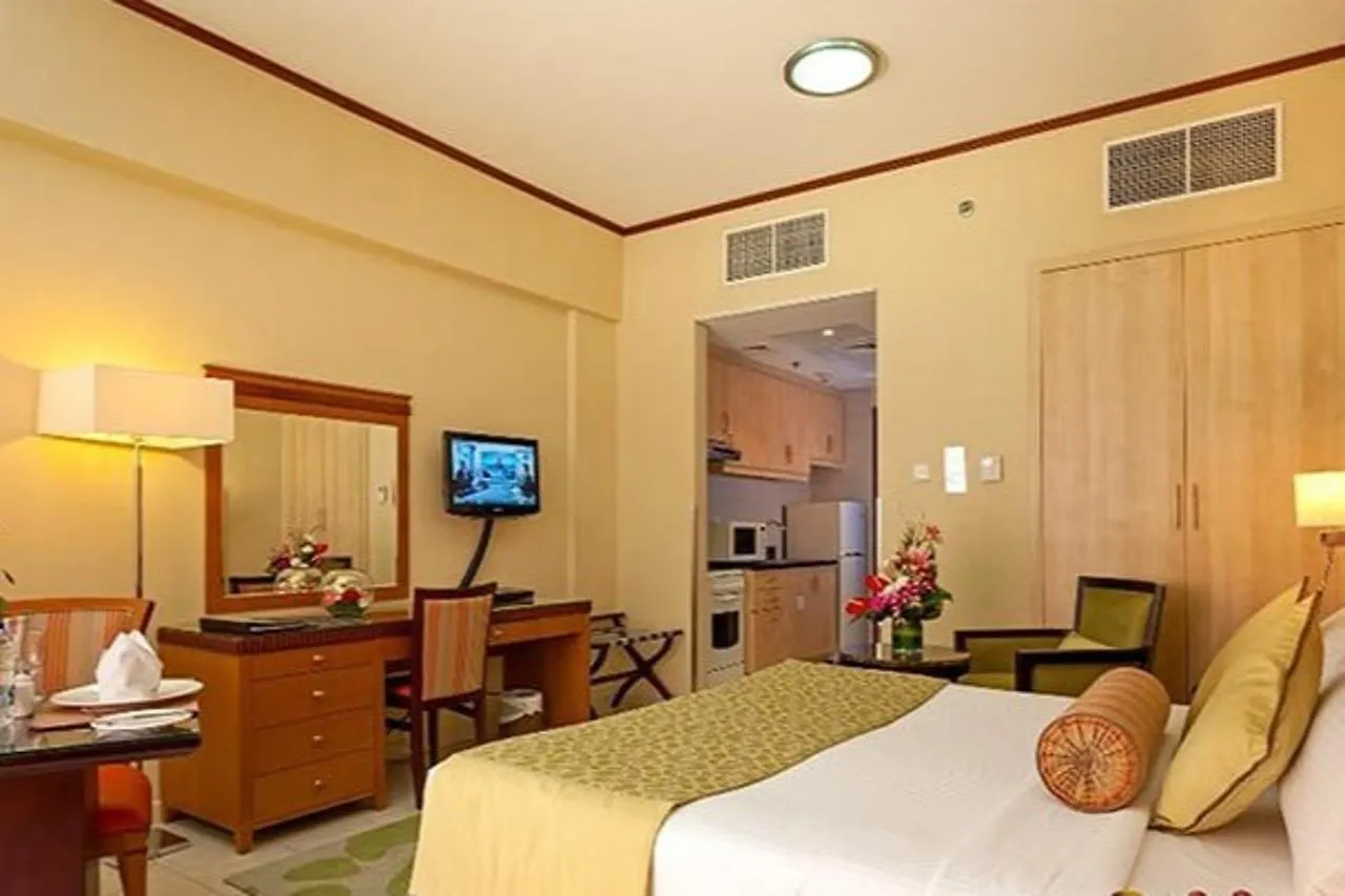 Chelsea Gardens Hotel Apartment Dubai 4*,