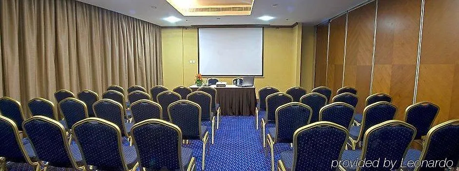 Chelsea Gardens Hotel Apartment Dubai Aparthotel